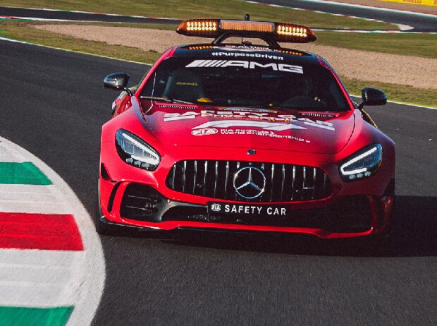 Safety-Car Safety-Car