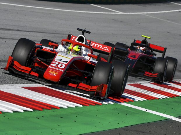 Mick Schumacher, Callum Ilott Mick Schumacher, Callum Ilott
