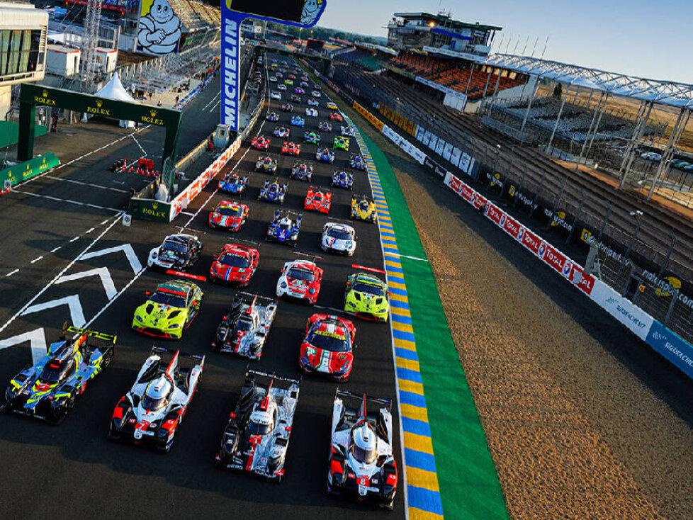 Gruppenfoto: Alle Autos für die 24h Le Mans 2020