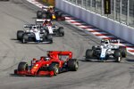 Sebastian Vettel (Ferrari), Nicholas Latifi (Williams), George Russell (Williams) und Kimi Räikkönen (Alfa Romeo) 