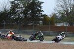 Tom Sykes und Eugene Laverty kommen zu Sturz