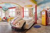Motorworld: Christoph Hodgson - den Raum zum Kunstwerk machen