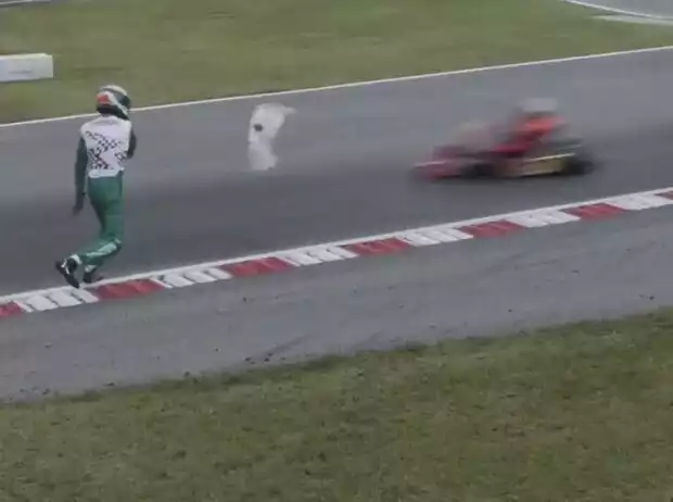 Titel-Bild zur News: Luca Corberi dreht bei der Kart-WM in Lonato völlig durch