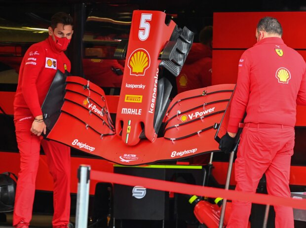 Titel-Bild zur News: Ferrari-Frontflügel von Sebastian Vettel