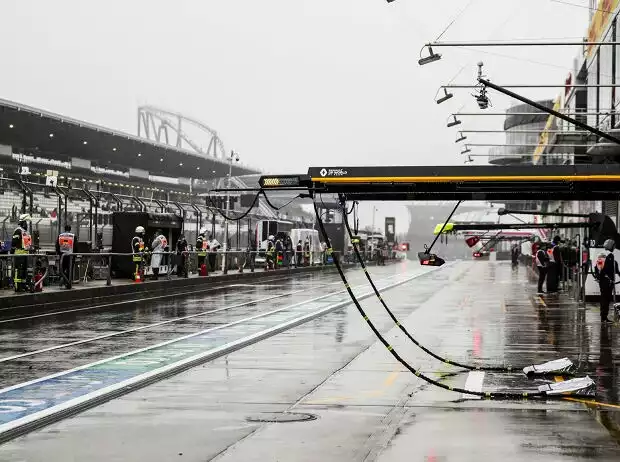 Die verregnete Boxengasse am Nürburgring 2020 Titel-Bild zur News: Die verregnete Boxengasse am Nürburgring 2020