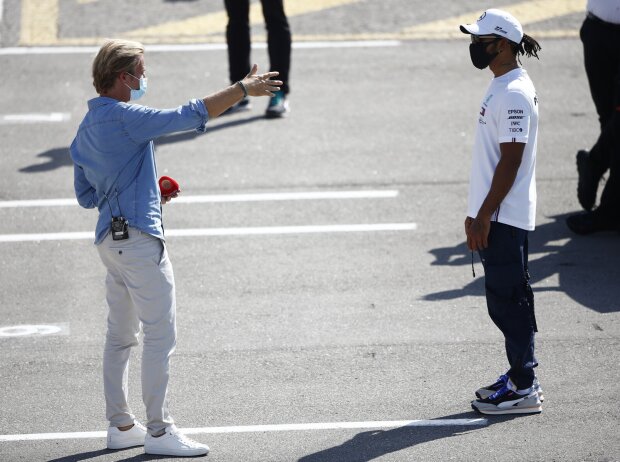 Titel-Bild zur News: Nico Rosberg und Lewis Hamilton