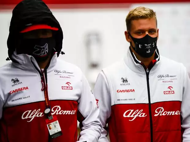 Kimi Räikkönen, Mick Schumacher Titel-Bild zur News: Kimi Räikkönen, Mick Schumacher