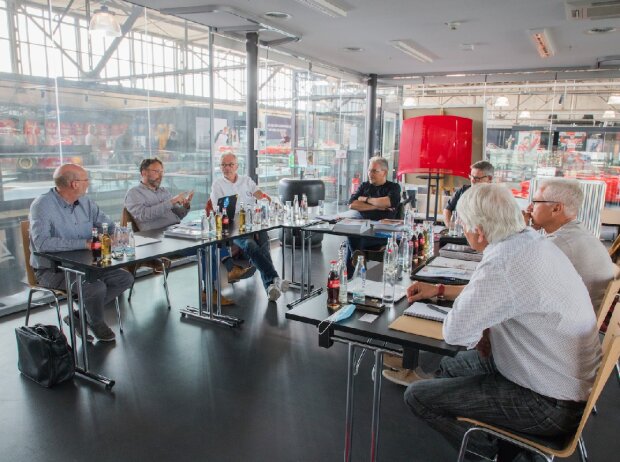 Titel-Bild zur News: DEUVET-Beiratssitzung September 2020 Motorworld Köln - Rheinland