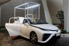 Bild zum Inhalt: Papst Franziskus fährt Wasserstoff: Toyota Mirai als neues Papamobil