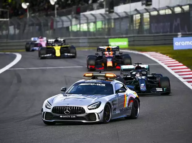 Lewis Hamilton, Max Verstappen Titel-Bild zur News: Lewis Hamilton, Max Verstappen