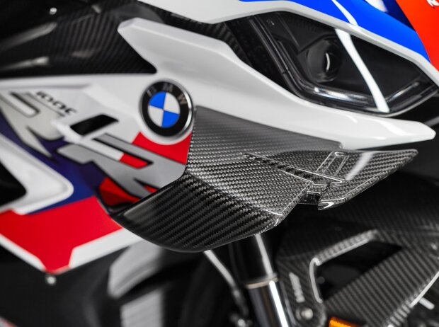 Titel-Bild zur News: BMW M1000RR Winglets