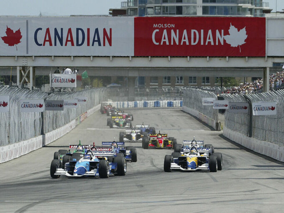 Start zum Molson Indy Vancouver der CART-Saison 2004: Paul Tracy führt