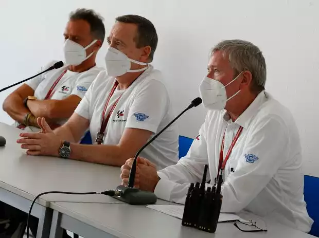 Loris Capirossi, Freddie Spencer, Mike Webb Titel-Bild zur News: Loris Capirossi, Freddie Spencer, Mike Webb