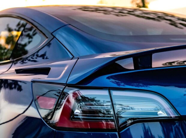 Startech Veredelungsprogramm für Tesla Model 3 Startech Veredelungsprogramm für Tesla Model 3