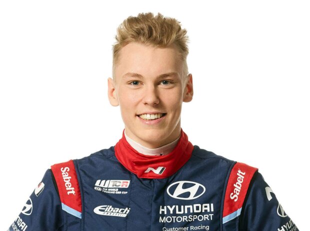 Luca Engstler Luca Engstler