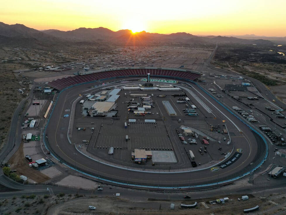 Phoenix Raceway