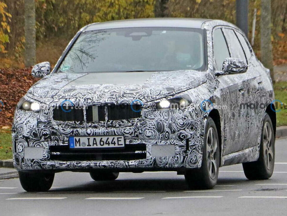 BMW iX1