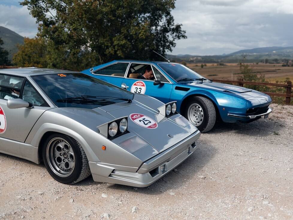Lamborghini Jarama GTS und einem Countach 25° Anniversario bei Modena Cento D'Ore 2020