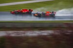 Charles Leclerc (Ferrari) und Max Verstappen (Red Bull) 