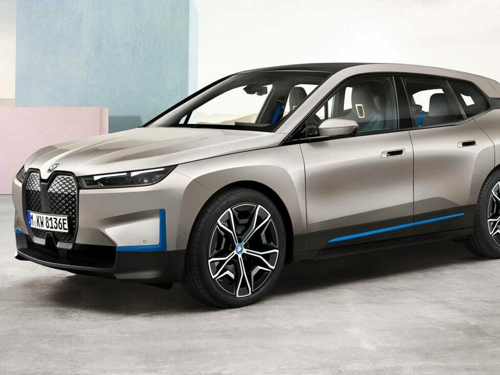 BMW iX