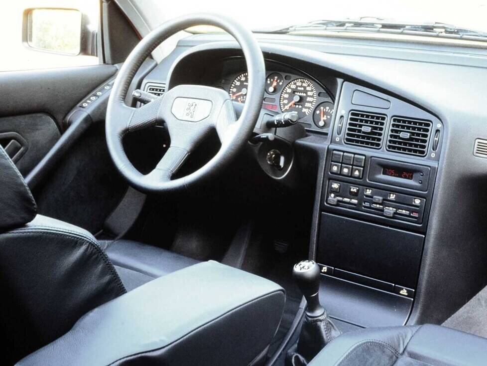 Peugeot 405