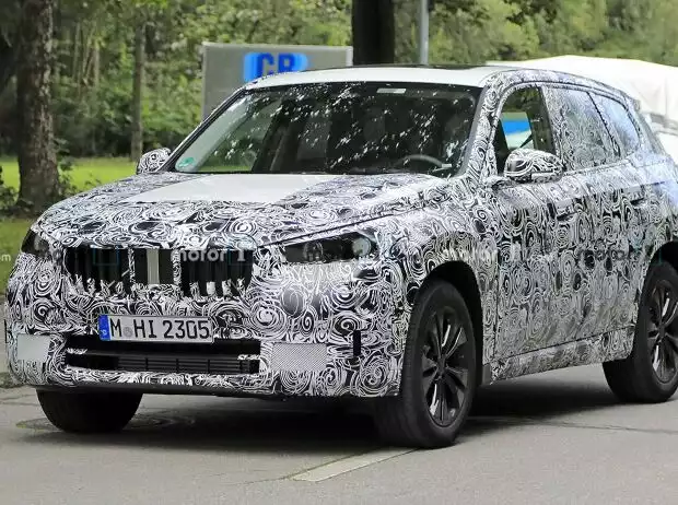 2022 BMW X1 Spionagefoto (vorn drei Viertel) Titel-Bild zur News: 2022 BMW X1 Spionagefoto (vorn drei Viertel)