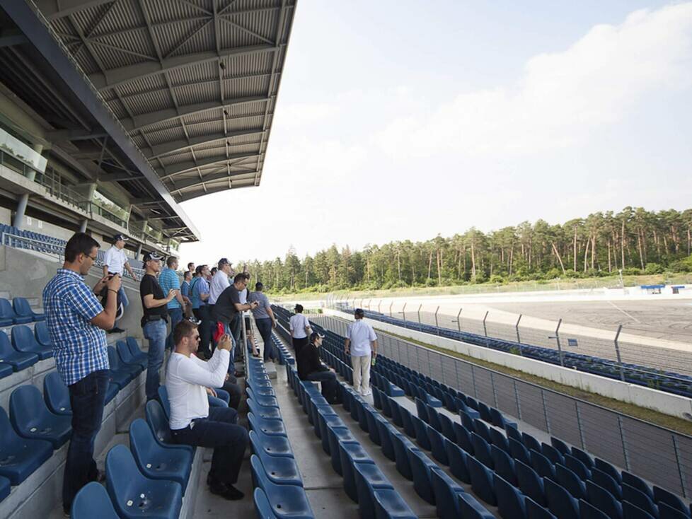 Geschenk-Idee für Petrolheads: Hockenheimring-Tour mit einem Blick hinter die Kulissen