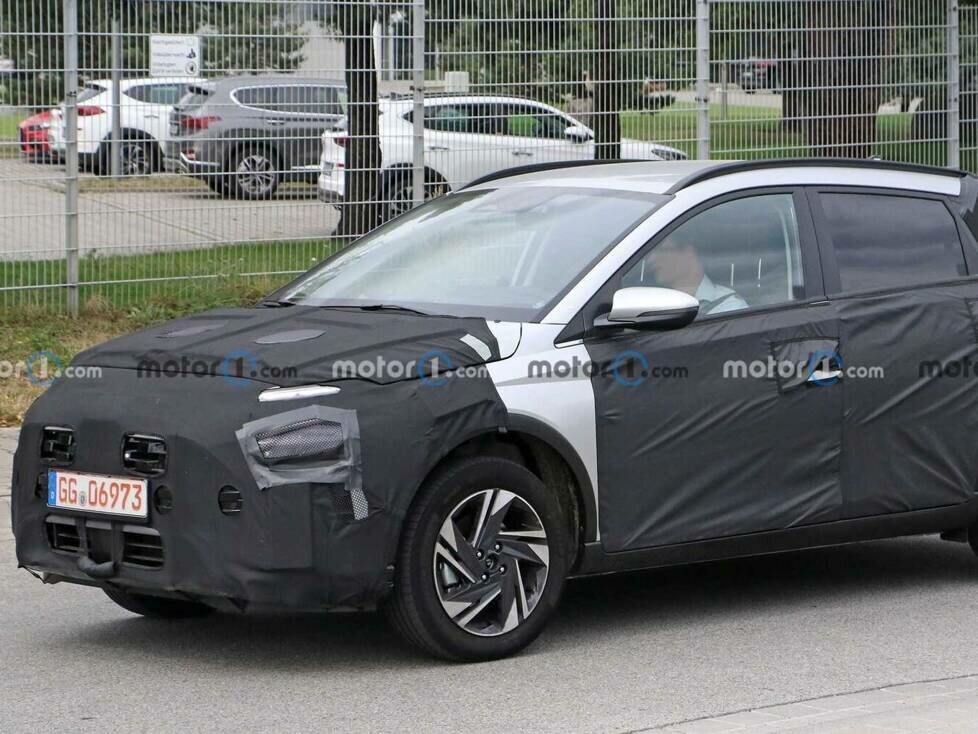 Hyundai Bayon (2021) auf ersten Erlkönigfotos