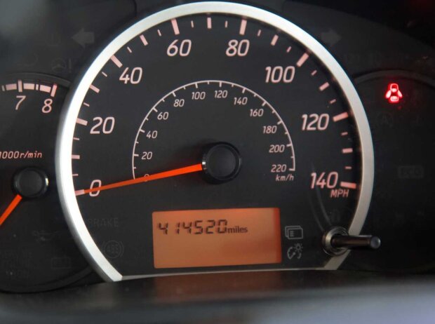 Mitsubishi Mirage (2014) mit 414.000 Meilen Mitsubishi Mirage (2014) mit 414.000 Meilen