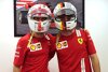 Bild zum Inhalt: Helmtausch in Abu Dhabi: Vettels Abschiedsgruß an Leclerc