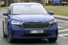 Bild zum Inhalt: Skoda Enyaq GT (2021) zeigt sich mit weniger Tarnung