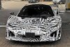 McLaren Sabre Erlkönig-Video zeigt die Mega-Maschine neben Normalo-Autos