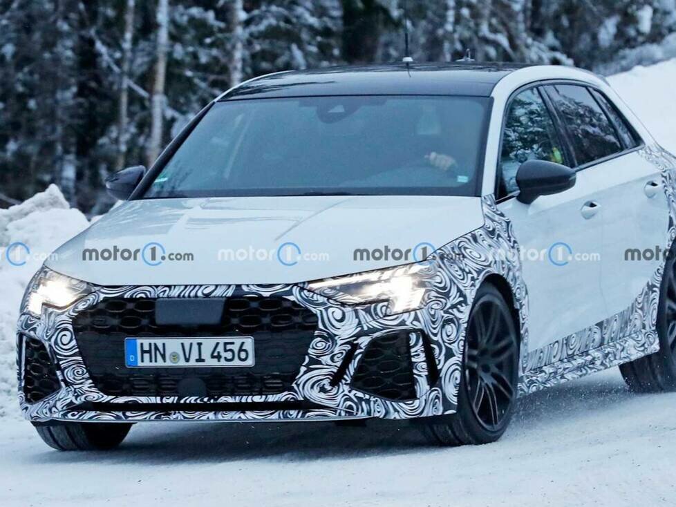 Neue Audi RS3 Sportback Erlkönigbilder