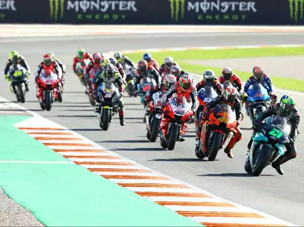 MotoGP Start in Valencia Titel-Bild zur News: MotoGP Start in Valencia