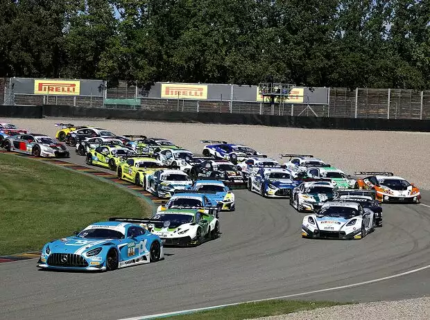 Start GT-Masters Titel-Bild zur News: Start GT-Masters