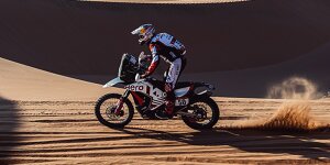 Sturz bei der Rallye Dakar 2021: CS Santosh erleidet Kopfverletzungen
