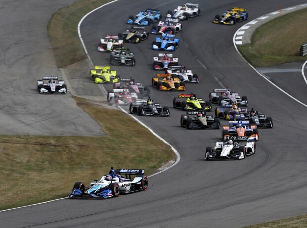 Titel-Bild zur News: Start zum IndyCar-Rennen 2019 im Barber Motorsports Park