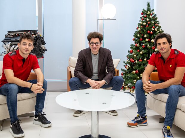 Carlos Sainz, Charles Leclerc, Mattia Binotto Carlos Sainz, Charles Leclerc, Mattia Binotto