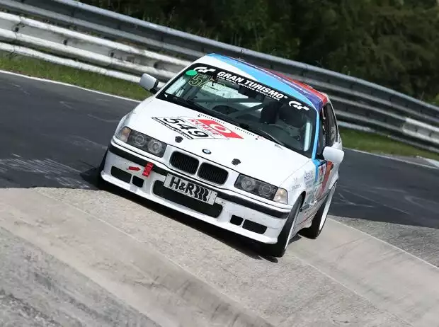 VLN, NLS, BMW 318iS Titel-Bild zur News: VLN, NLS, BMW 318iS