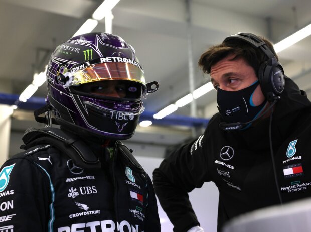Lewis Hamilton, Toto Wolff Lewis Hamilton, Toto Wolff