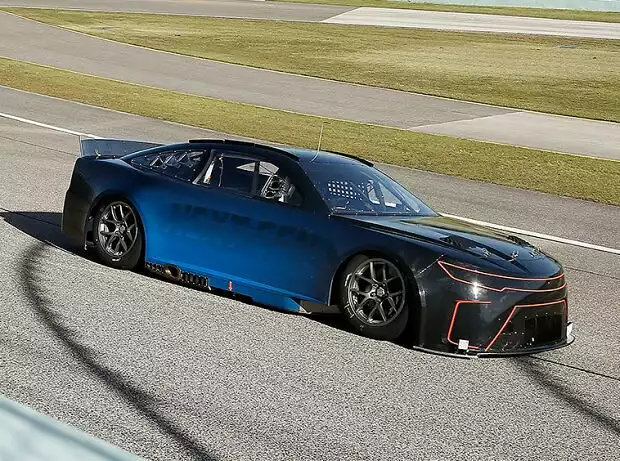 Erik Jones Titel-Bild zur News: Erik Jones