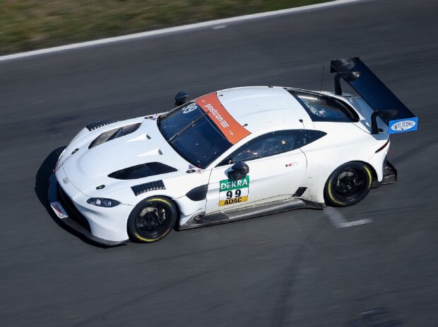 Titel-Bild zur News: Aston Martin Vantage GT3