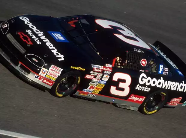 Titel-Bild zur News: Dale Earnhardt
