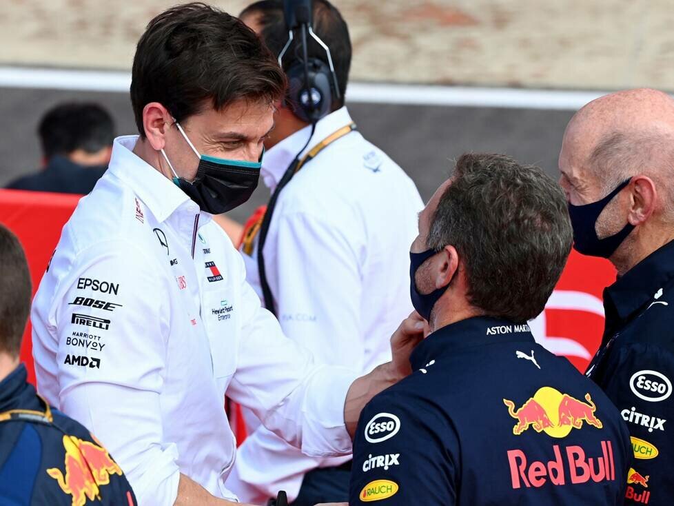 Toto Wolff, Christian Horner, Adrian Newey, Max Verstappen