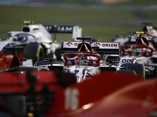 Kimi Räikkönen, Nicholas Latifi, Antonio Giovinazzi Titel-Bild zur News: Kimi Räikkönen, Nicholas Latifi, Antonio Giovinazzi