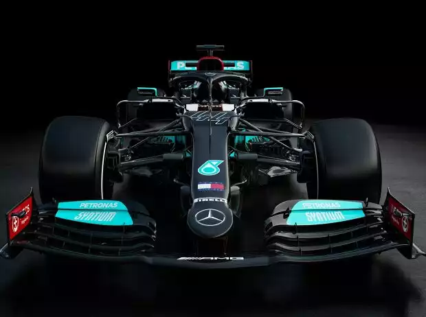 Mercedes W12 Titel-Bild zur News: Mercedes W12