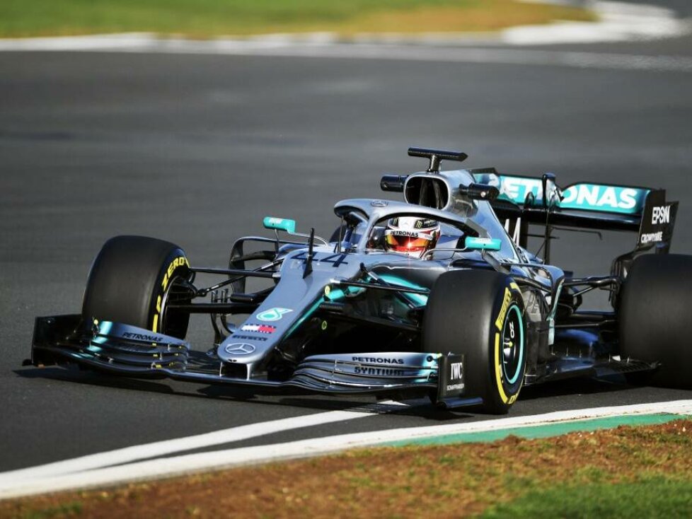 Lewis Hamilton, Mercedes W10, Shakedown in Silverstone