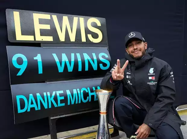 Rekord: Lewis Hamilton stellt Michael Schumachers 91 Siege ein Titel-Bild zur News: Rekord: Lewis Hamilton stellt Michael Schumachers 91 Siege ein