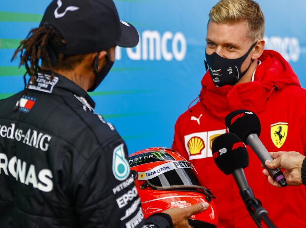 Titel-Bild zur News: Mick Schumacher, Lewis Hamilton