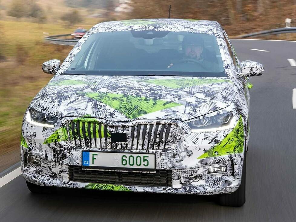 Skoda Fabia (2021) Covered Drive